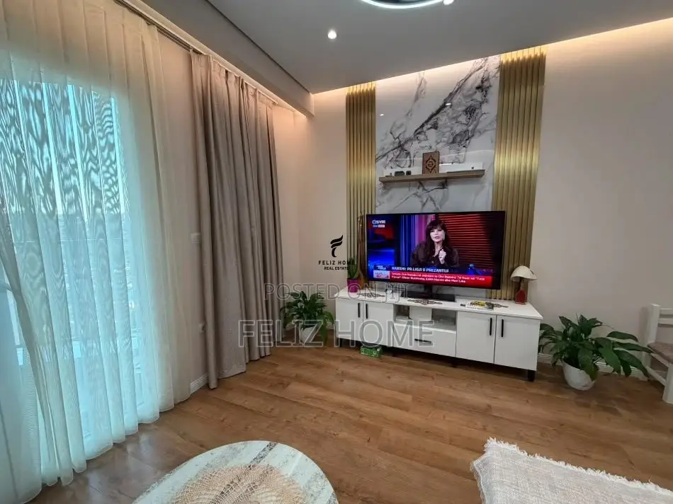APARTAMENT ME QERA 1+1 ZOGU ZI 70.000 LEKE