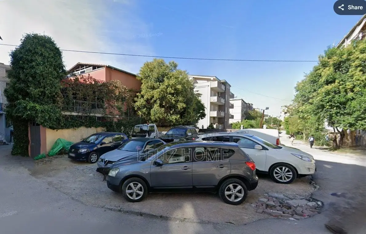 SHITET TRUALL 284M2 KOMBINAT 79.520 EURO
