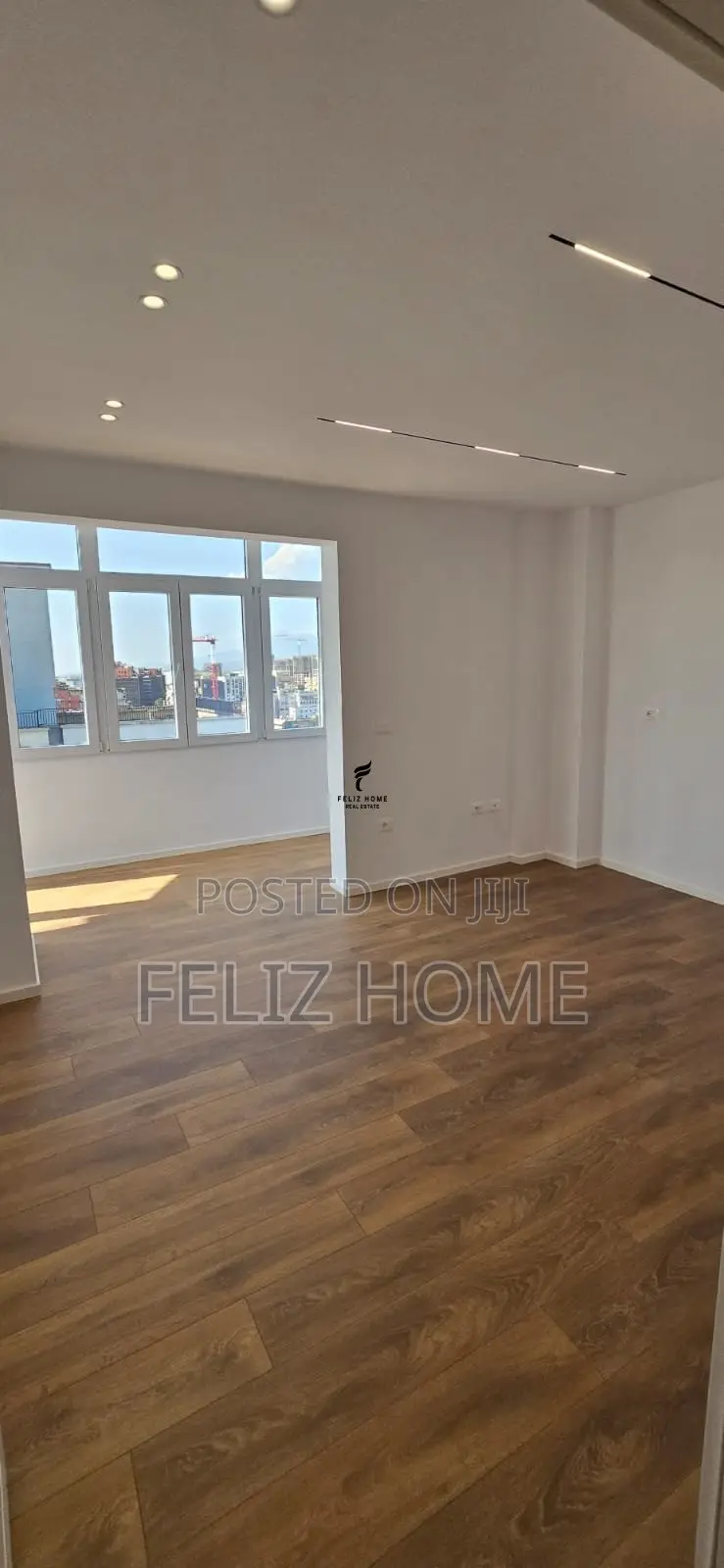 SHITET APARTAMENT 1+1 21 DHJETORI 165.000 EURO