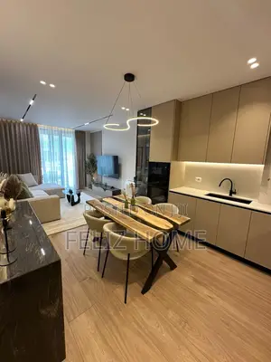 APARTAMENT ME QERA 2+1+2 MINE PEZA 1.500 EURO