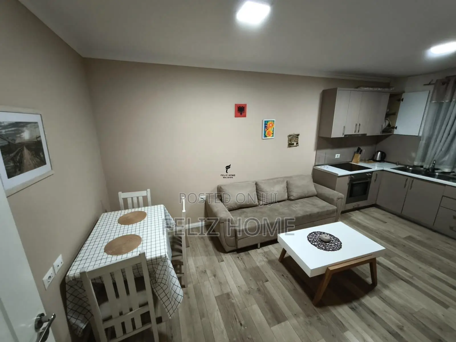 APARTAMENT ME QERA 1+1 RRUGA E DURRESIT 50.000 LEKE
