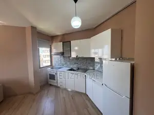 APARTAMENT ME QERA 1+1 STACIONI I TRENIT 50.000 LEKE
