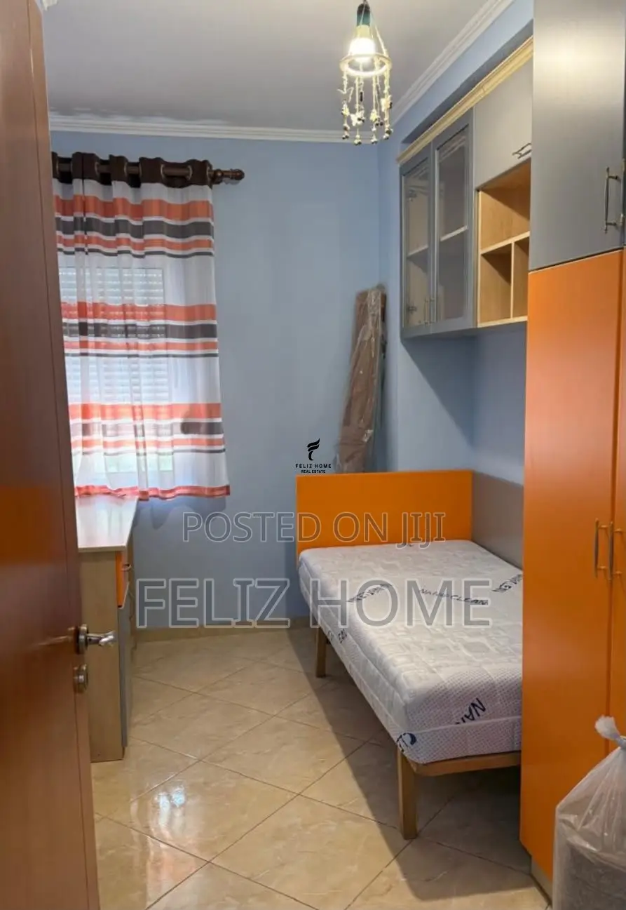 APARTAMENT ME QERA 2+1 ALI DEMI 50.000 LEKE