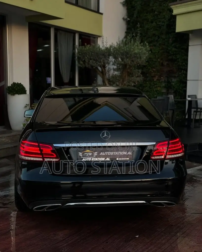 Mercedes Benz E250