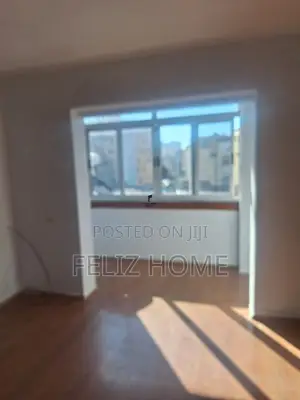 APARTAMENT ME QERA 2+1 RRUGA E ELBASANIT 40.000 LEKE