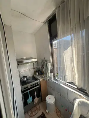 SHITET APARTAMENT 2+1 PAZARI I RI 160.000 EURO