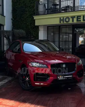 Jaguar F-Pace