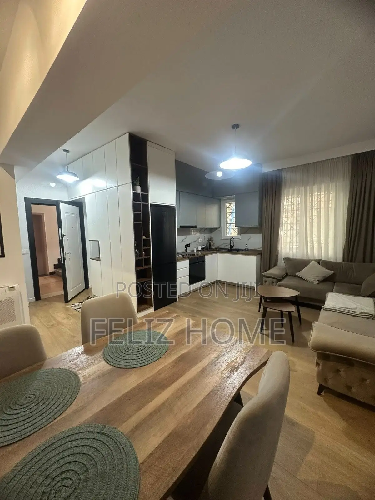 APARTAMENT ME QERA 2+1 PAZARI RI 1.000 EURO