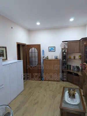 APARTAMENT ME QERA 3+1 RRUGA E DIBRES 150.000 LEKE