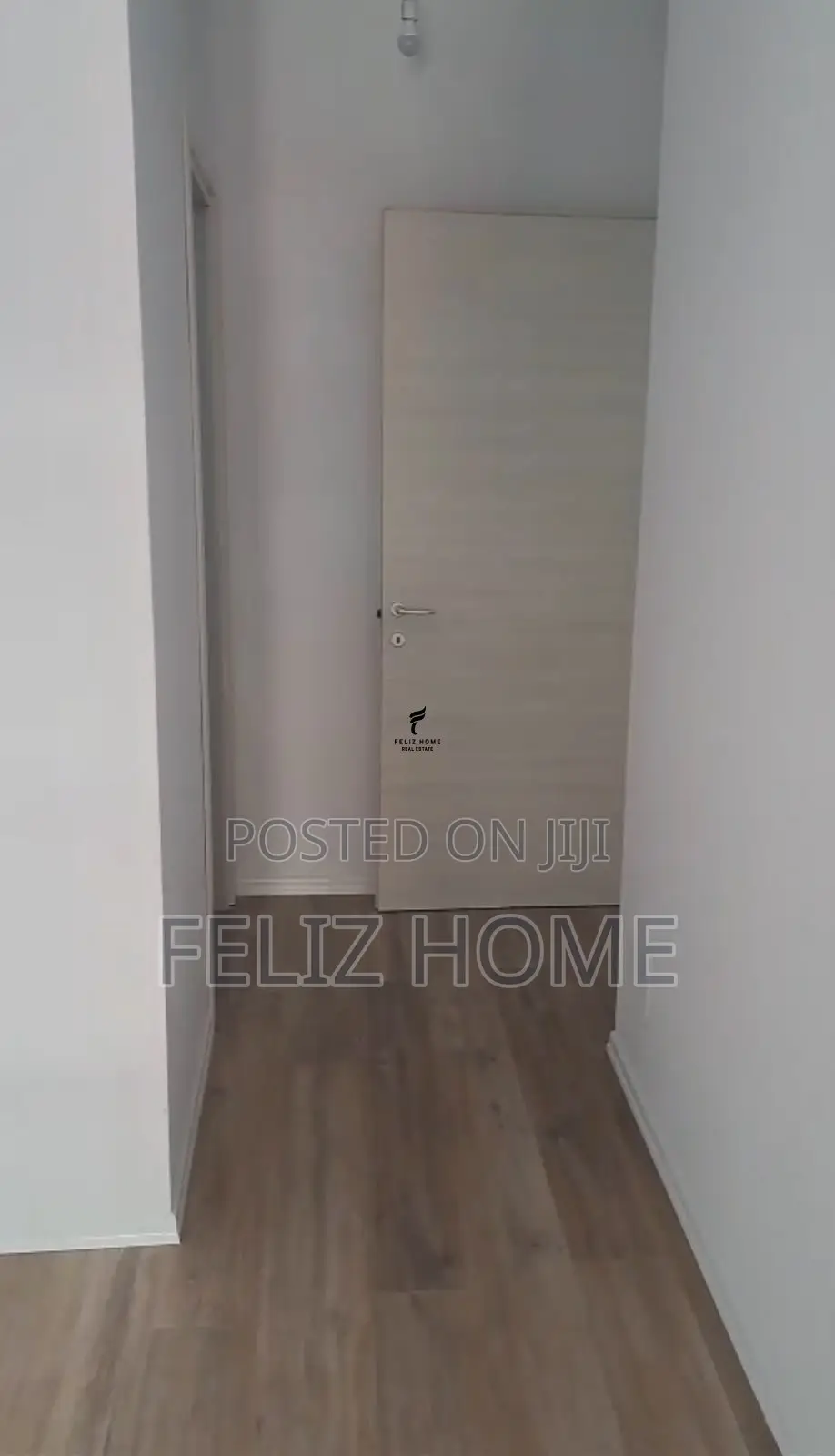APARTAMENT ME QERA 2+1 UNIVERS CITY 40.000 LEKE