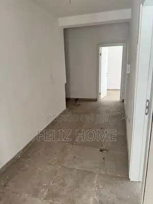 ZYRE ME QERA 145 M2 RRUGA E DURRESIT 120.000 LEKE