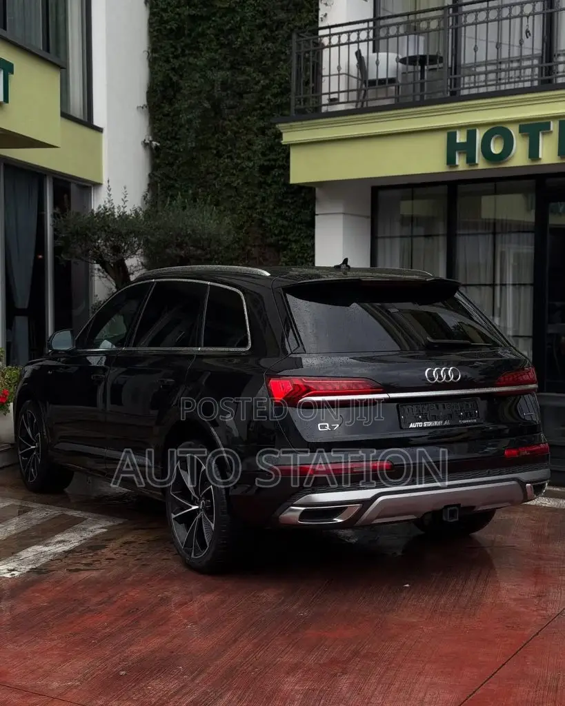 Audi Q7