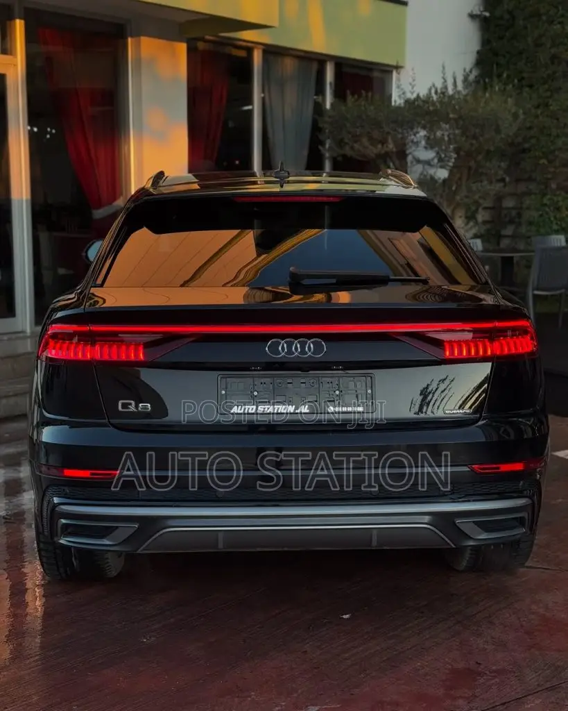 Audi Q8