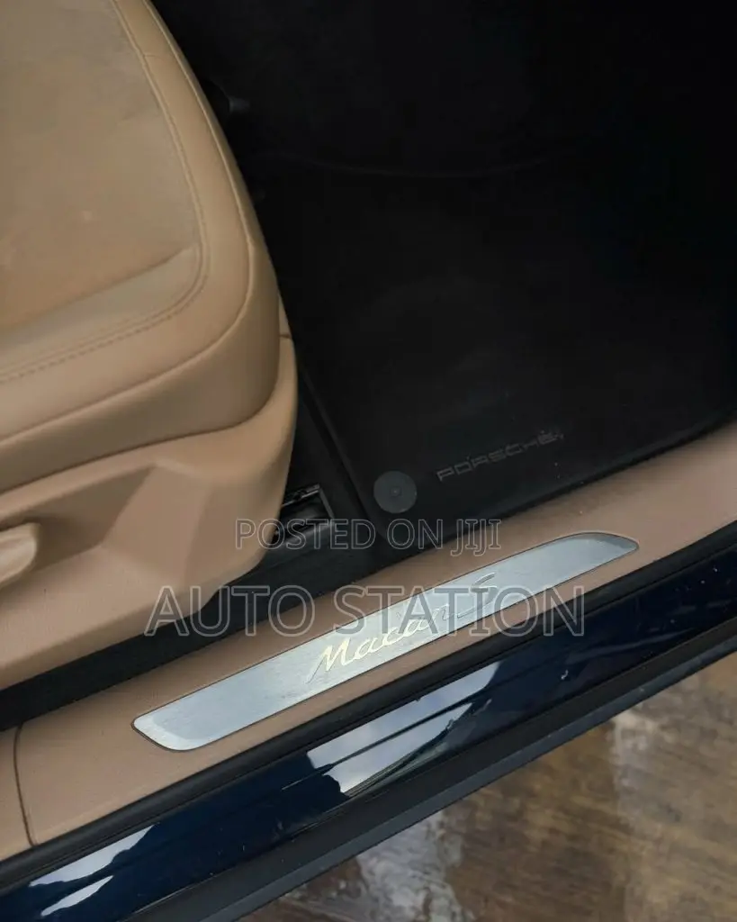 Porsche Macan S