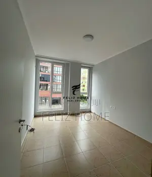 ZYRE ME QERA 120 M2 STACIONI TRENIT 1.500 EURO