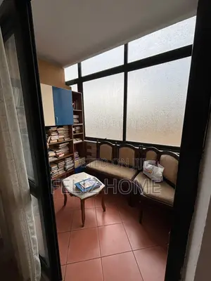 APARTAMENT ME QERA 3+1+2 RRUGA E KAVAJES 110.000 LEKE