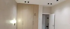 APARTAMENT ME QERA 1+1 ISH PARKU 80.000 LEKE