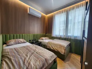 APARTAMENT ME QERA 2+1 ISH EKSPOZITA 120.000 LEKE