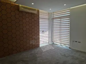 ZYRE ME QERA 180 M2 SHESHI WILLSON 2.000 EURO