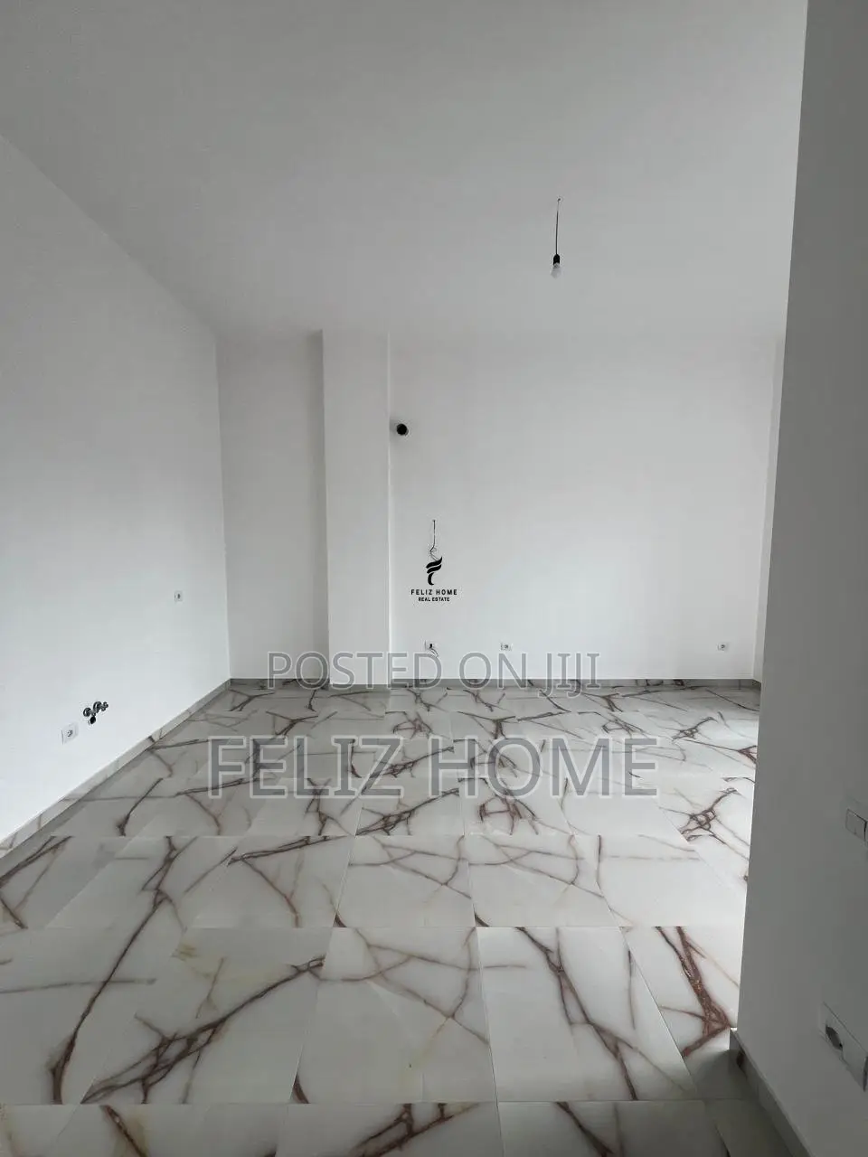 ZYRE ME QERA 106 M2 RRUGA E BARRIKADAVE 100.000 LEKE