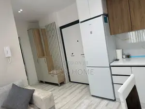 APARTAMENT ME QERA 1+1 BULEVARDI I RI 70.000 LEKE