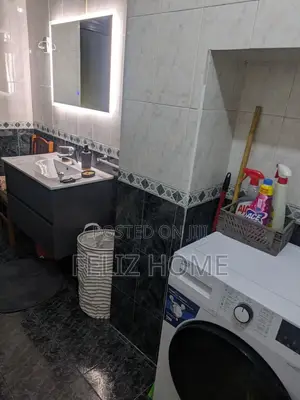APARTAMENT ME QERA 2+1 STADIUMI DINAMO 65.000 LEKE
