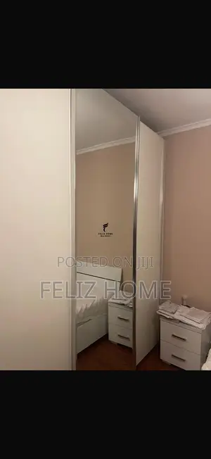 APARTAMENT ME QERA 2+1 ISH EKSPOZITA 100.000 LEKE