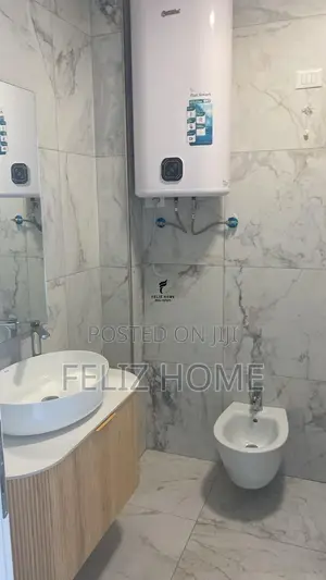 ZYRE ME QERA 108M2 LAKE VIEW 1.600 EURO