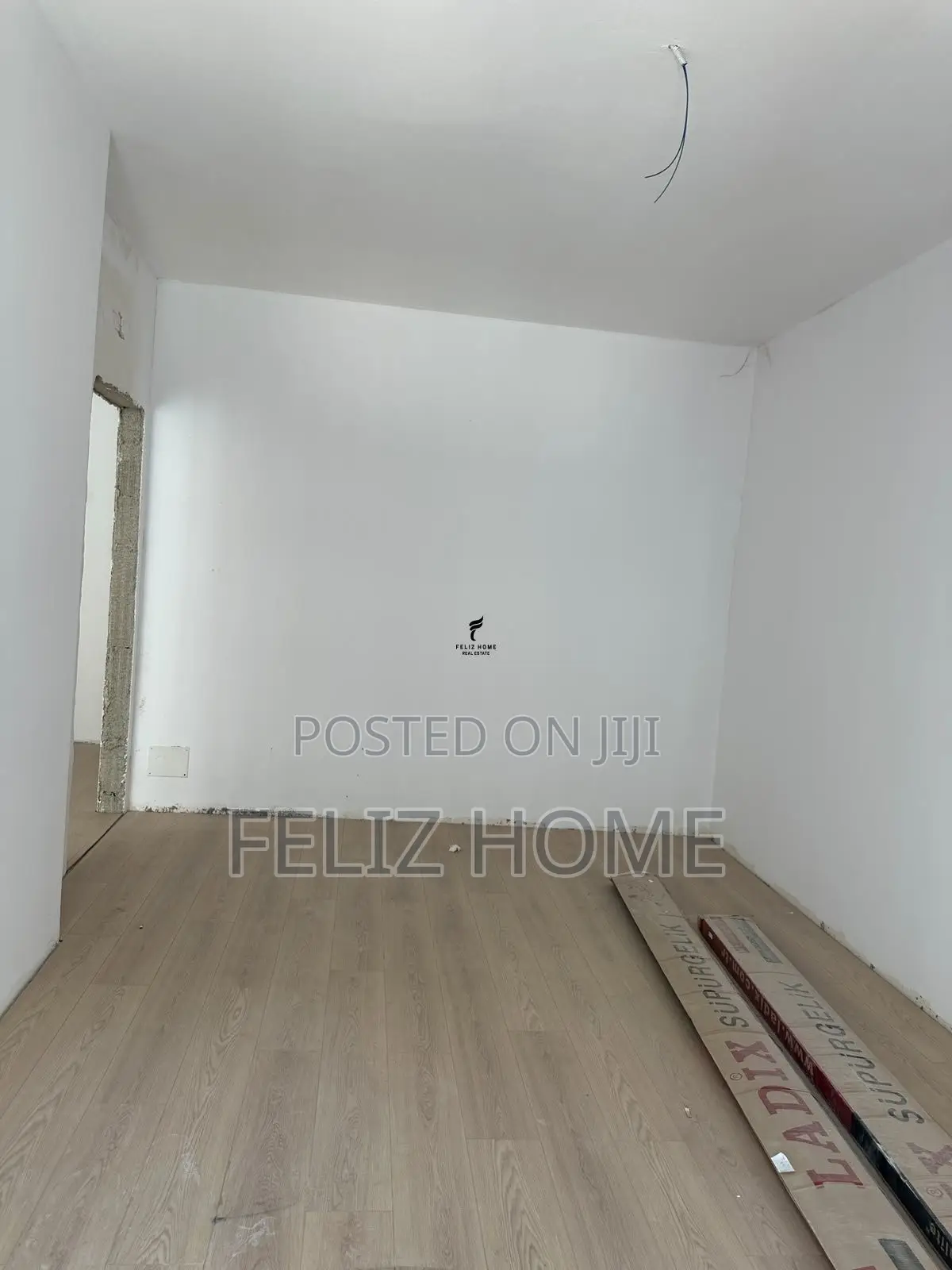 ZYRE ME QERA 110 M2 KOMUNA E PARISIT 100.000 LEKE