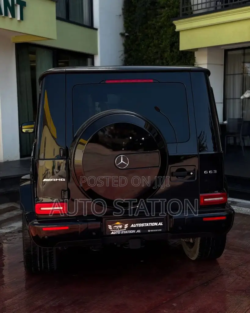 Mercedes Benz G63