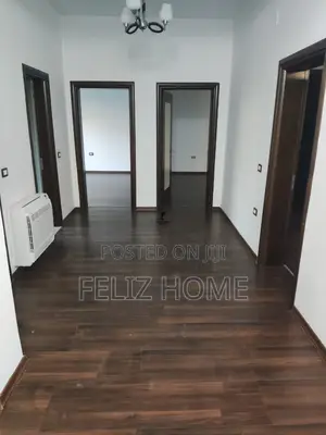 VILE ME QERA 2 KATESHE 280M2 BLLOKU I VILAVE, SELITE 200.000 LEKE