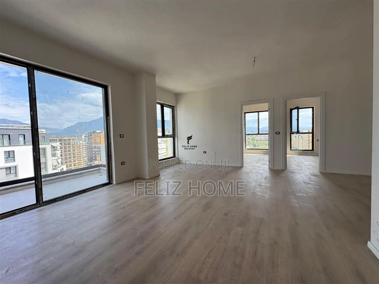 SHITET APARTAMENT 2+1 ISH FUSHA AVIACIONIT 180.000 EURO