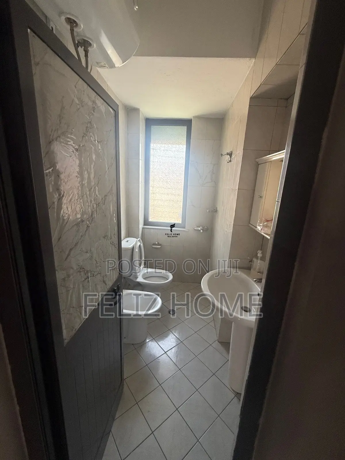 SHITET APARTAMENT 2+1 RRUGA BARDHYL 165.000 EURO