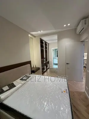 APARTAMENT ME QERA 2+1+2 RRUGA E KAVAJES 180.000 LEKE