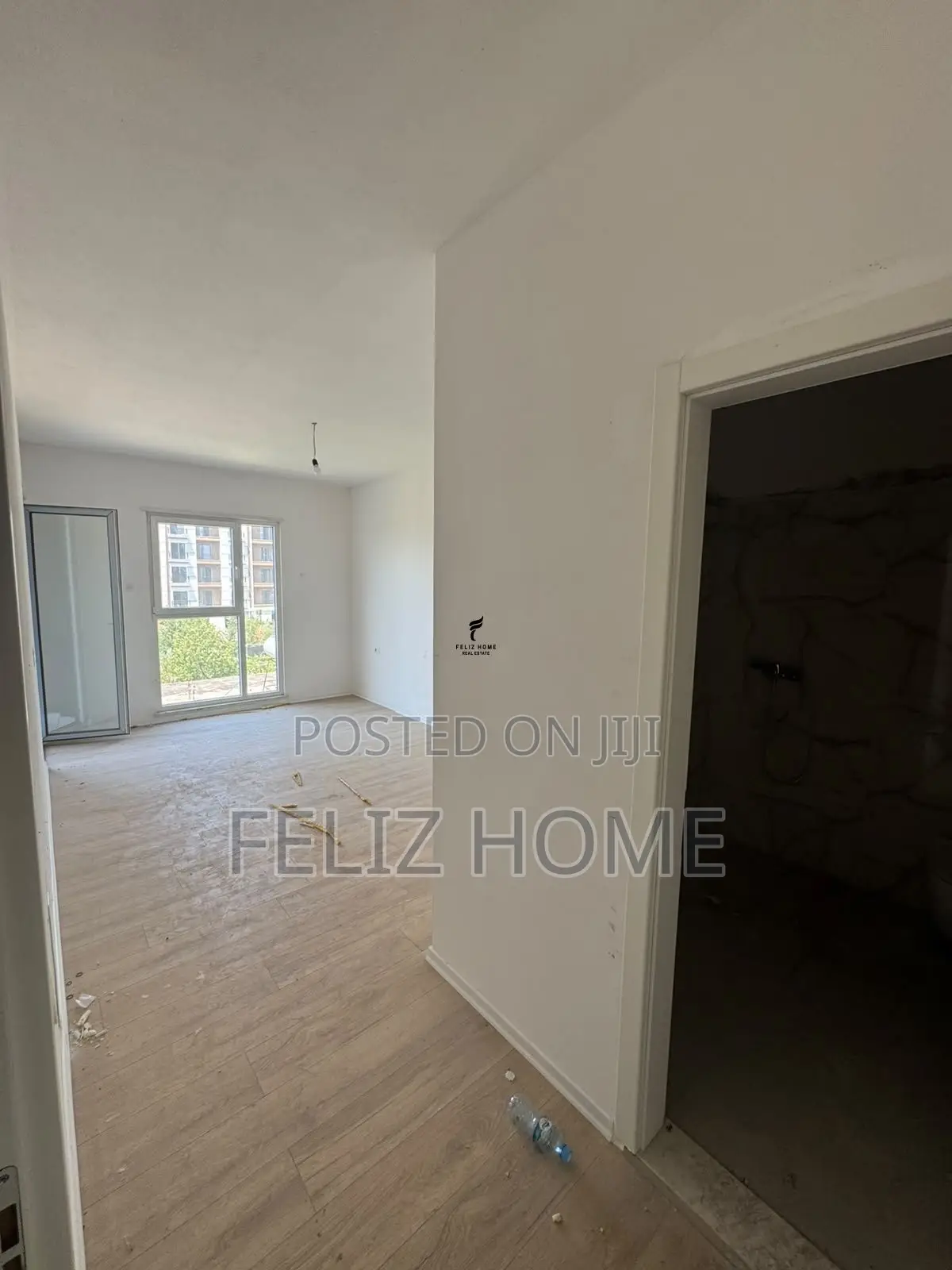 SHITET APARTAMENT 2+1+2 INSTITUT 107.000 EURO