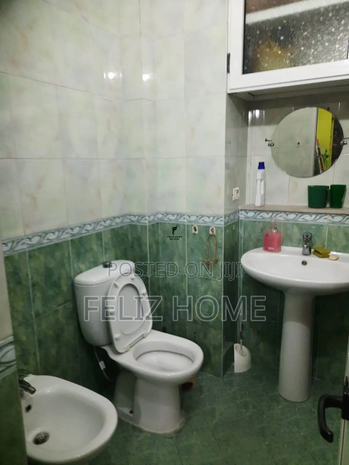 DYQAN ME QERA 75 M2 SHALLVARET 1.000 EURO