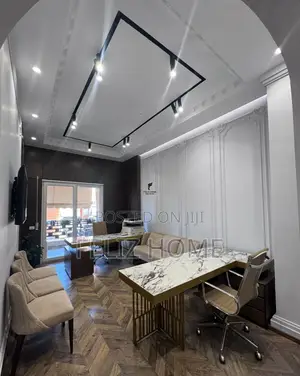 ZYRE ME QERA 60 M2 RRUGA E KAVAJES 65.000 LEKE