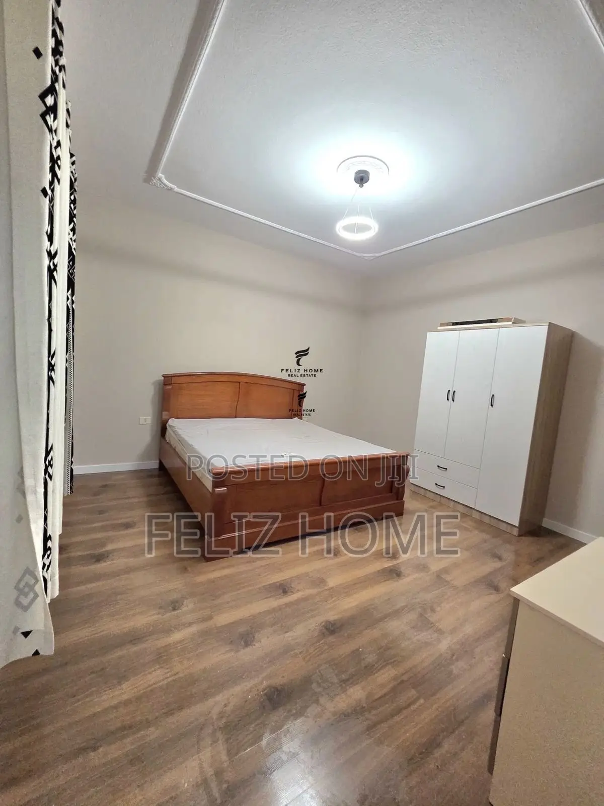 APARTAMENT ME QERA 3+1 FUSHA E AVIACIONIT 80.000 LEKE