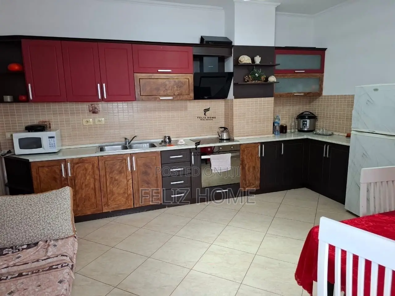 APARTAMENT ME QERA 2+1 MINE PEZA 70.000 LEKE