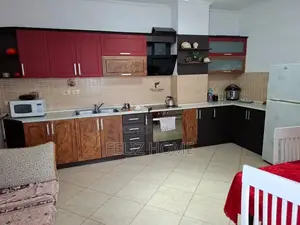 APARTAMENT ME QERA 2+1 MINE PEZA 70.000 LEKE