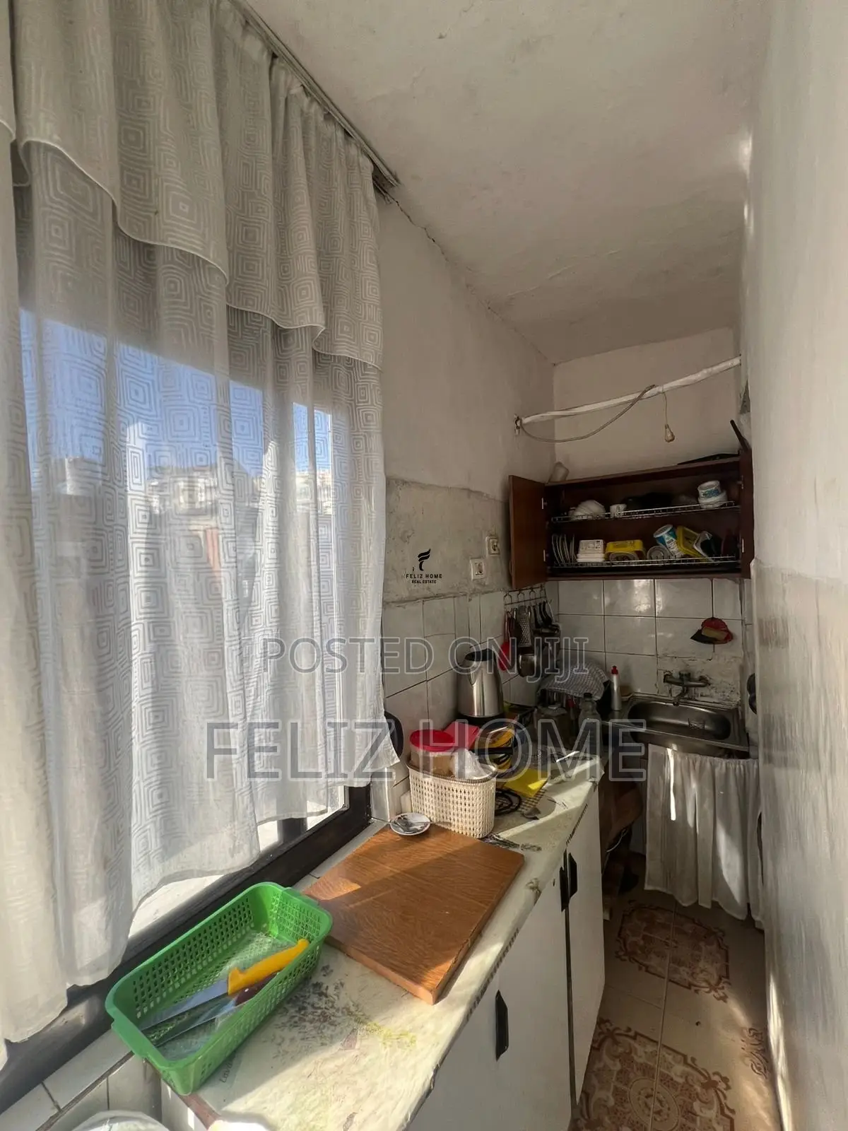 SHITET APARTAMENT 2+1 PAZARI I RI 160.000 EURO
