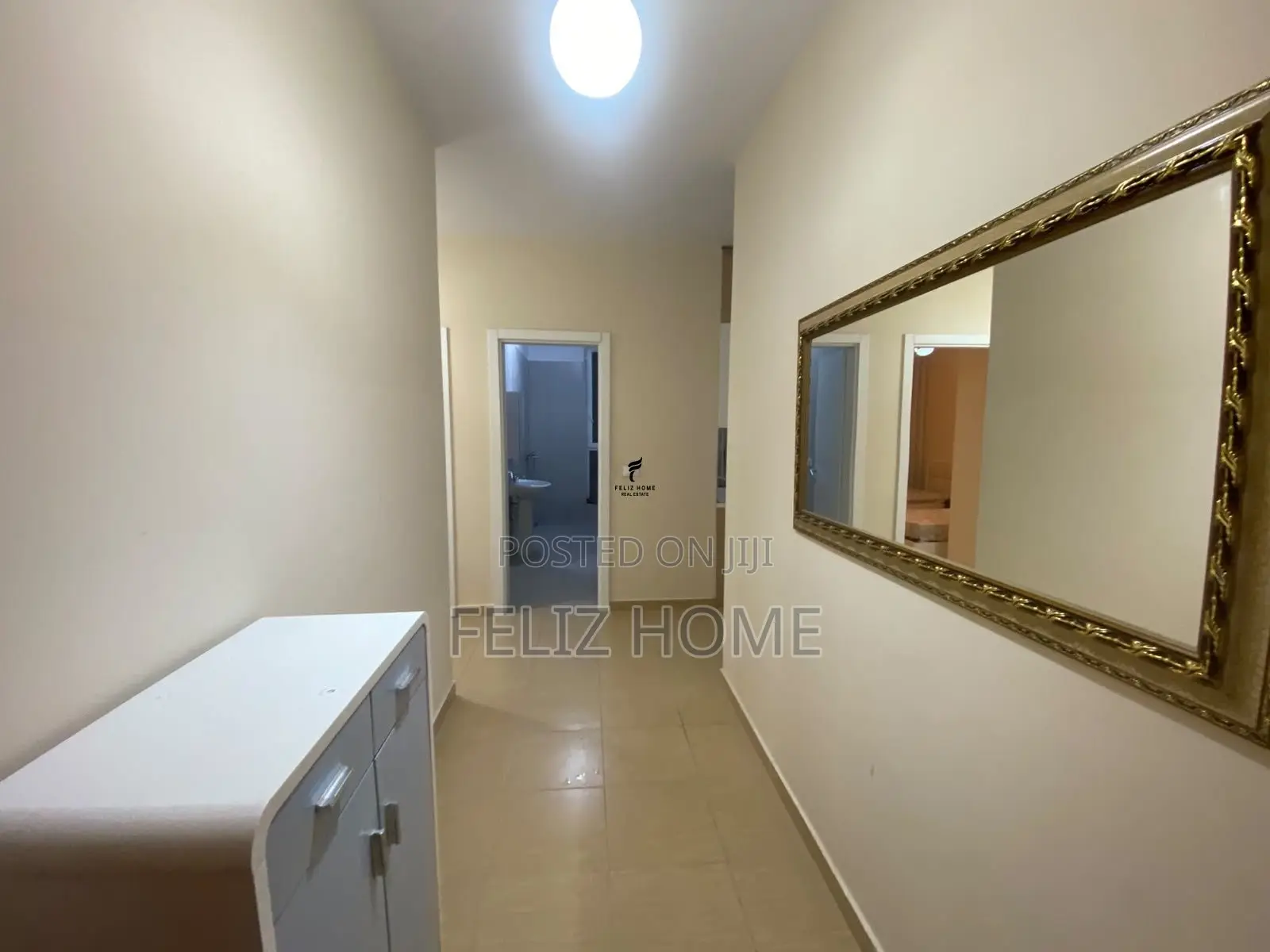 APARTAMENT ME QERA 2+1 BULEVARDI I RI 60.000 LEKE