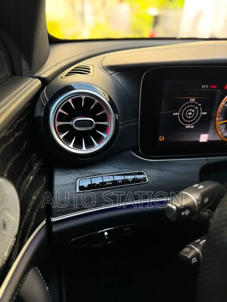 Mercedes Benz E63s