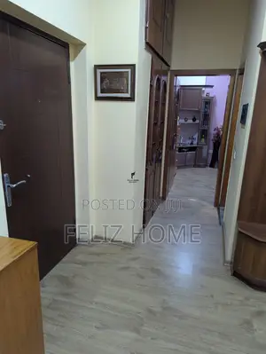 APARTAMENT ME QERA 3+1 RRUGA E DIBRES 150.000 LEKE