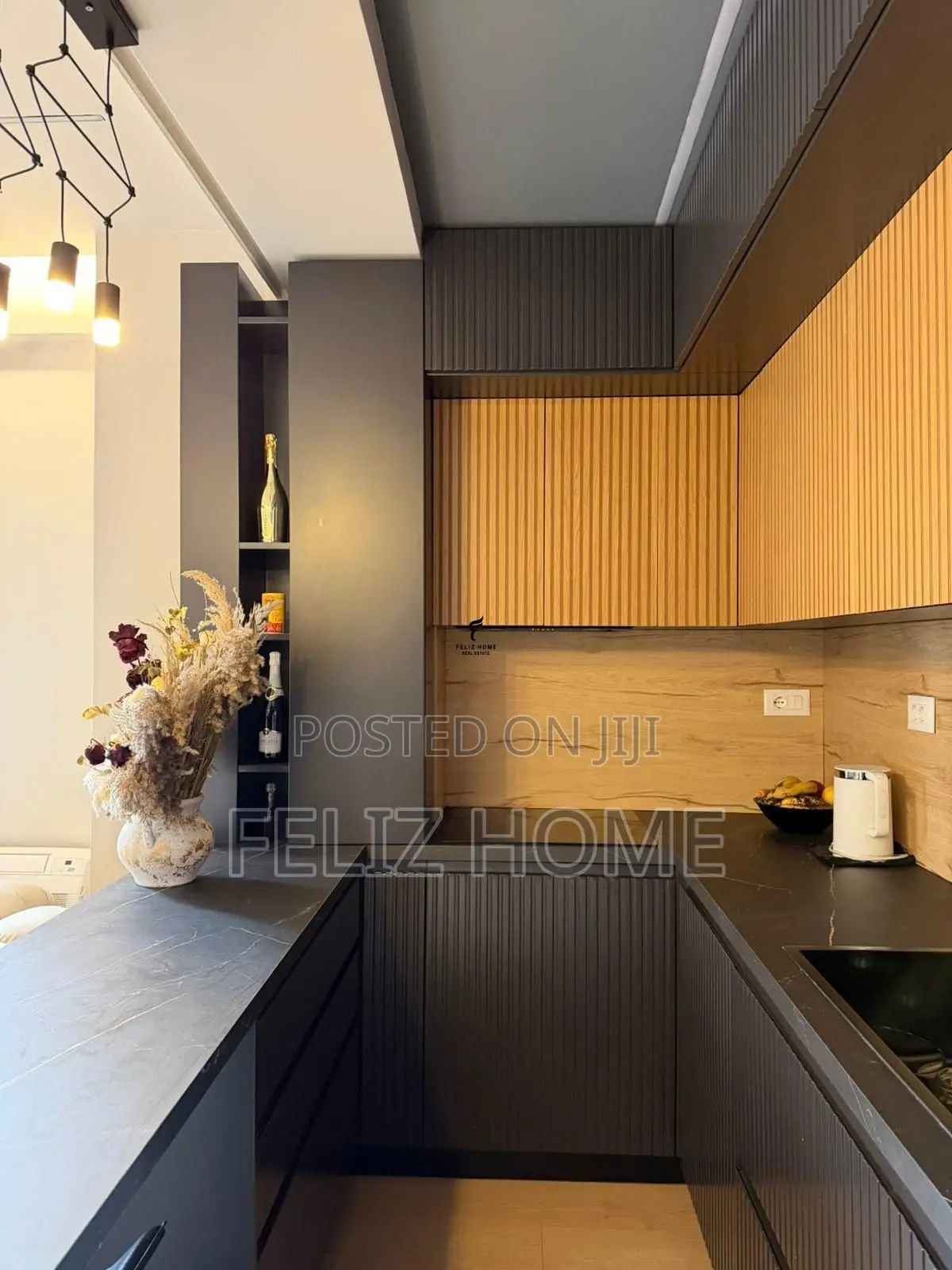 SHITET APARTAMENT 2+1+2 RRUGA E DIBRES 325.000 EURO