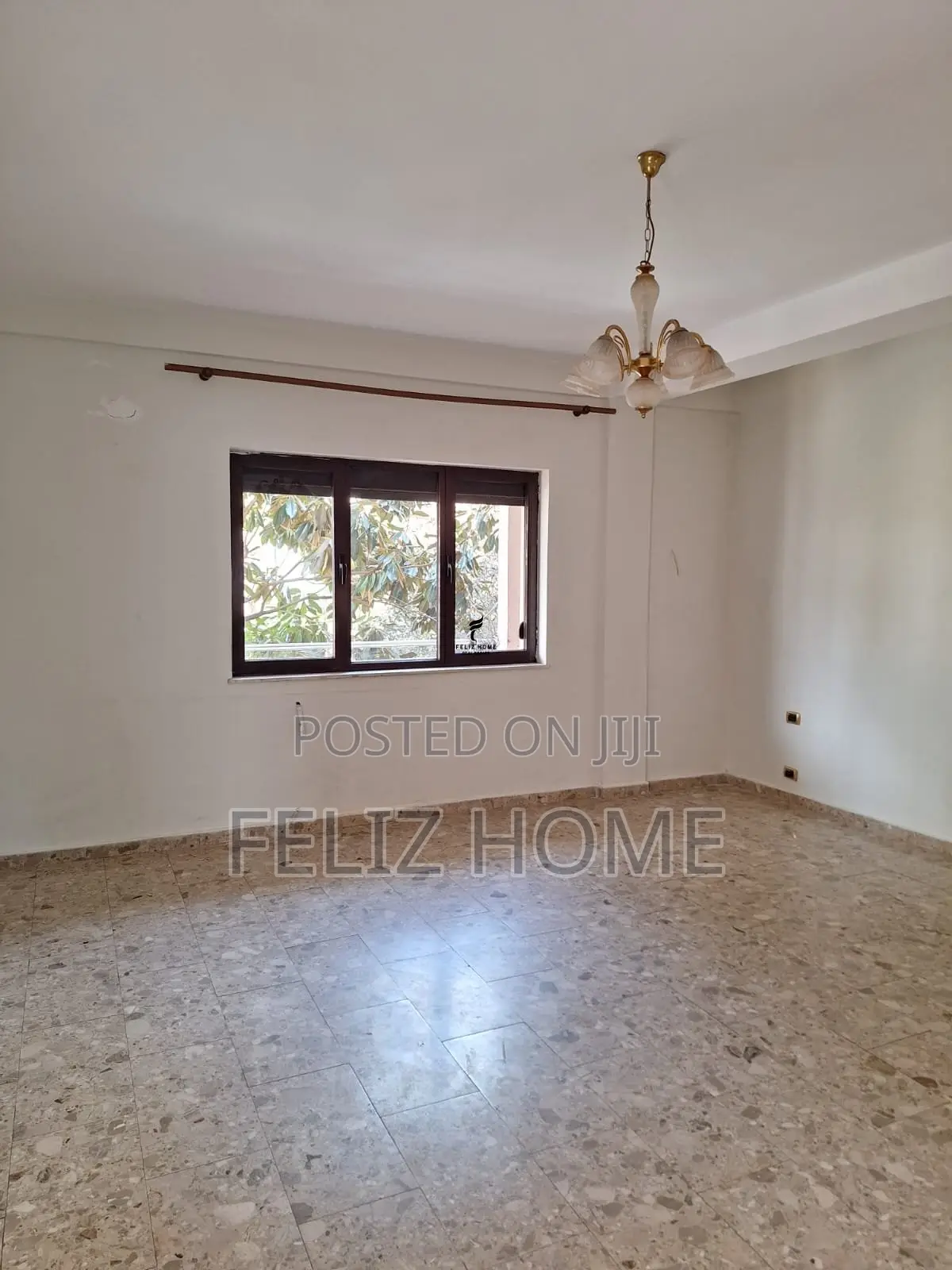 SHITET APARTAMENT 3+1 XHAMLLIK 189.000 EURO