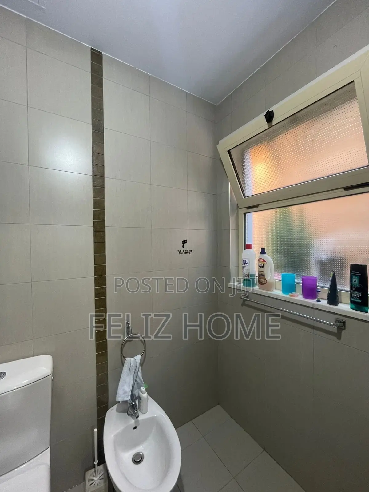 SHITET APARTAMENT 2+1+2+DEPO KOMUNA E PARISIT 320.000 EURO