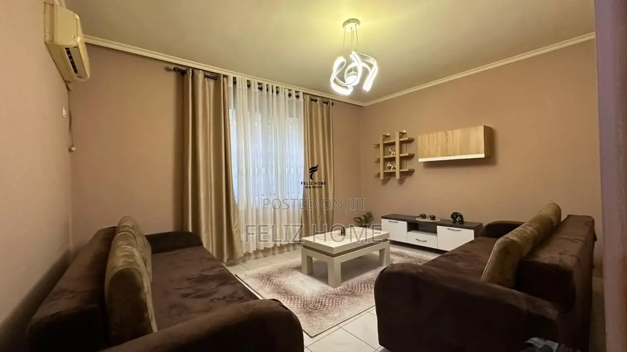 APARTAMENT ME QERA 1+1 STACIONI TRENIT 65.000 LEKE