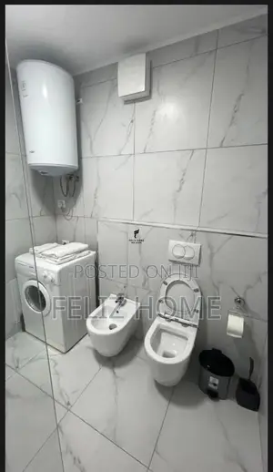 GARSONIERE ME QERA 45M2 BLLOK 700 EURO