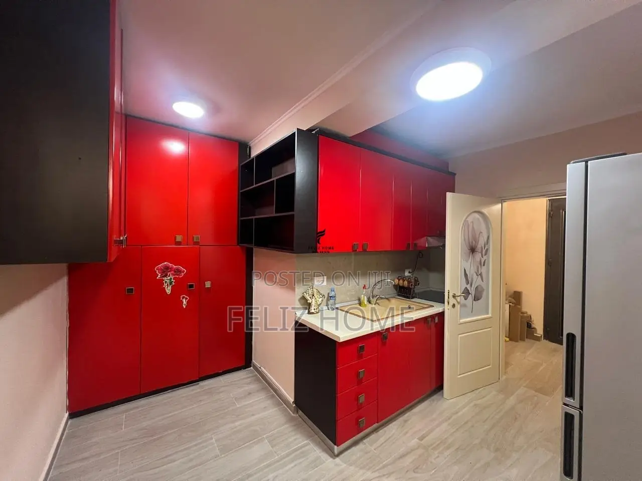 SHITET APARTAMENT 1+1 QENDER 24.500.000 LEKE